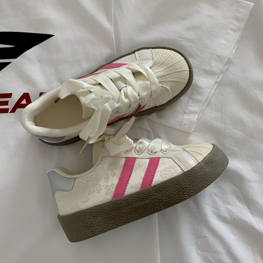 国潮百搭小众刺绣鞋子女2024年夏季新款爆款小白鞋春季帆布鞋女