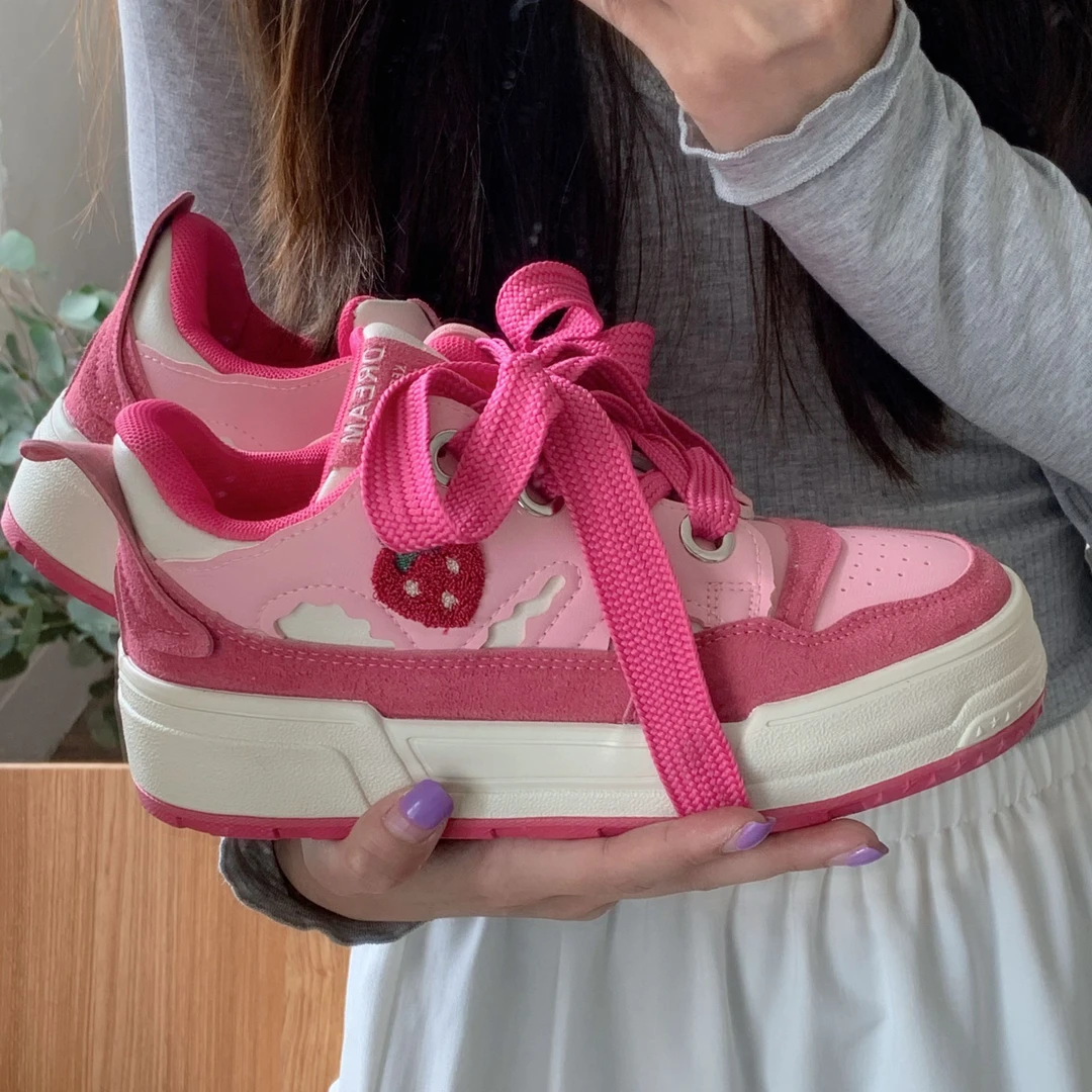 韩版学生爆款粉色女鞋2024夏季新款鞋子女原创板鞋面包运动鞋女