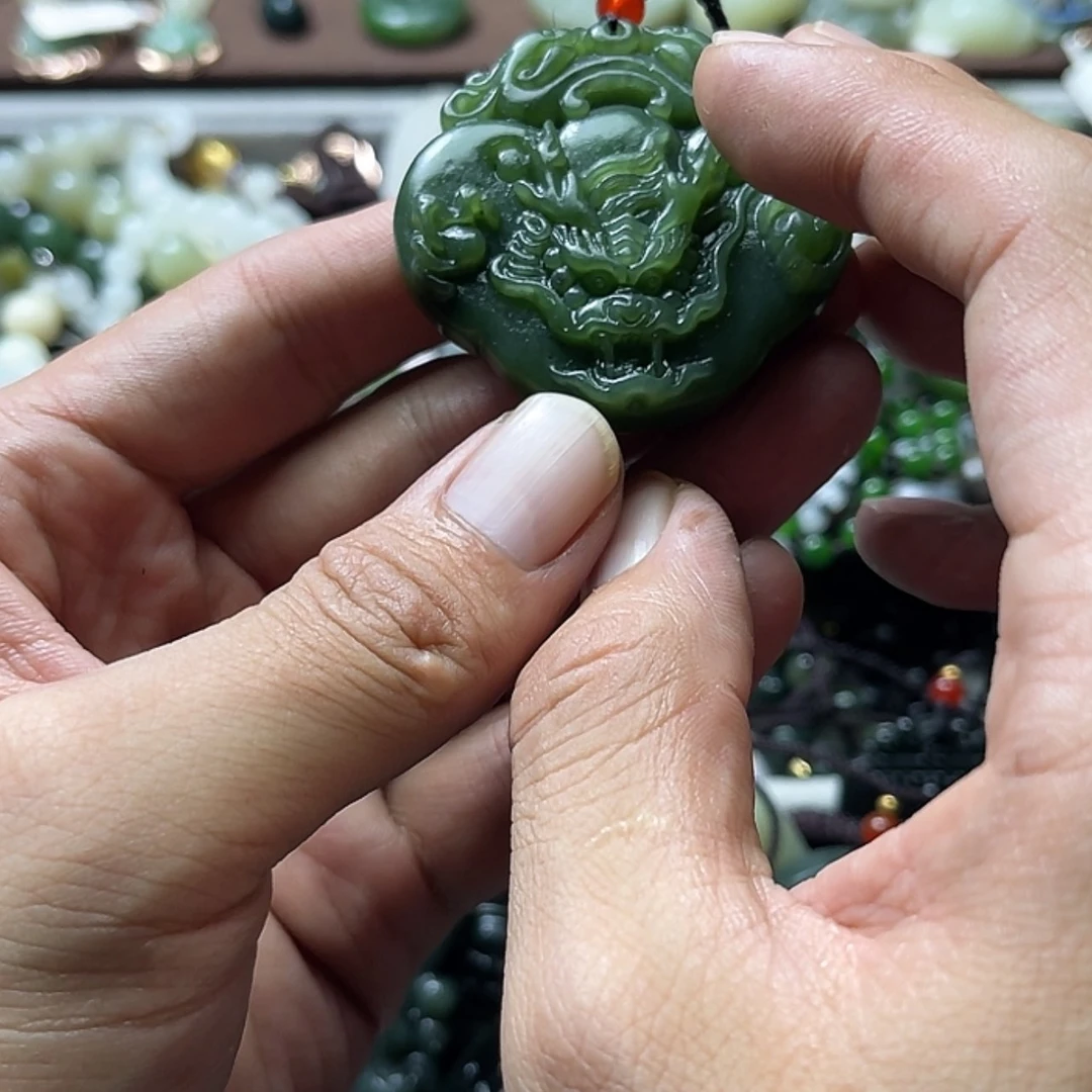 【闪购商品】和田玉龙行天下未镶嵌