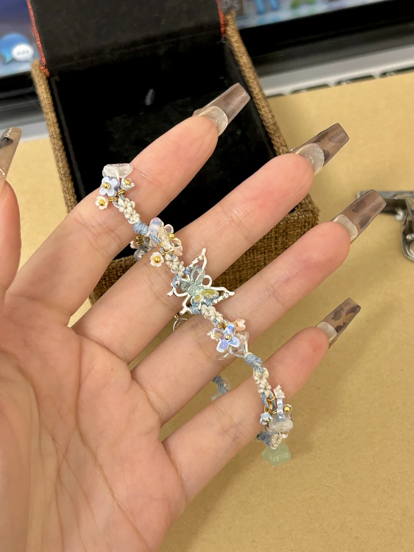 【爱宝】冰蓝蝴蝶手绳ins小众创意汽车挂件DIY编织送闺蜜朋友