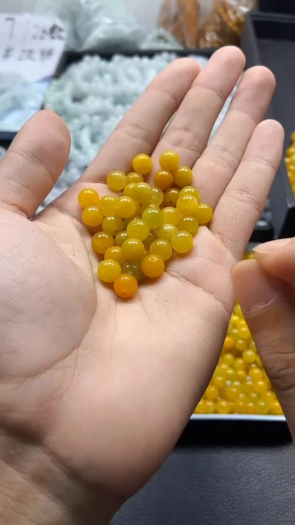 【闪购商品】翡翠手链未镶嵌卡8冰黄一颗10