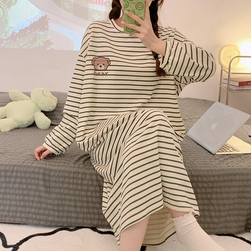 睡裙女春秋长款纯棉家居服2022年新款大码可外穿长袖卡通可爱睡衣