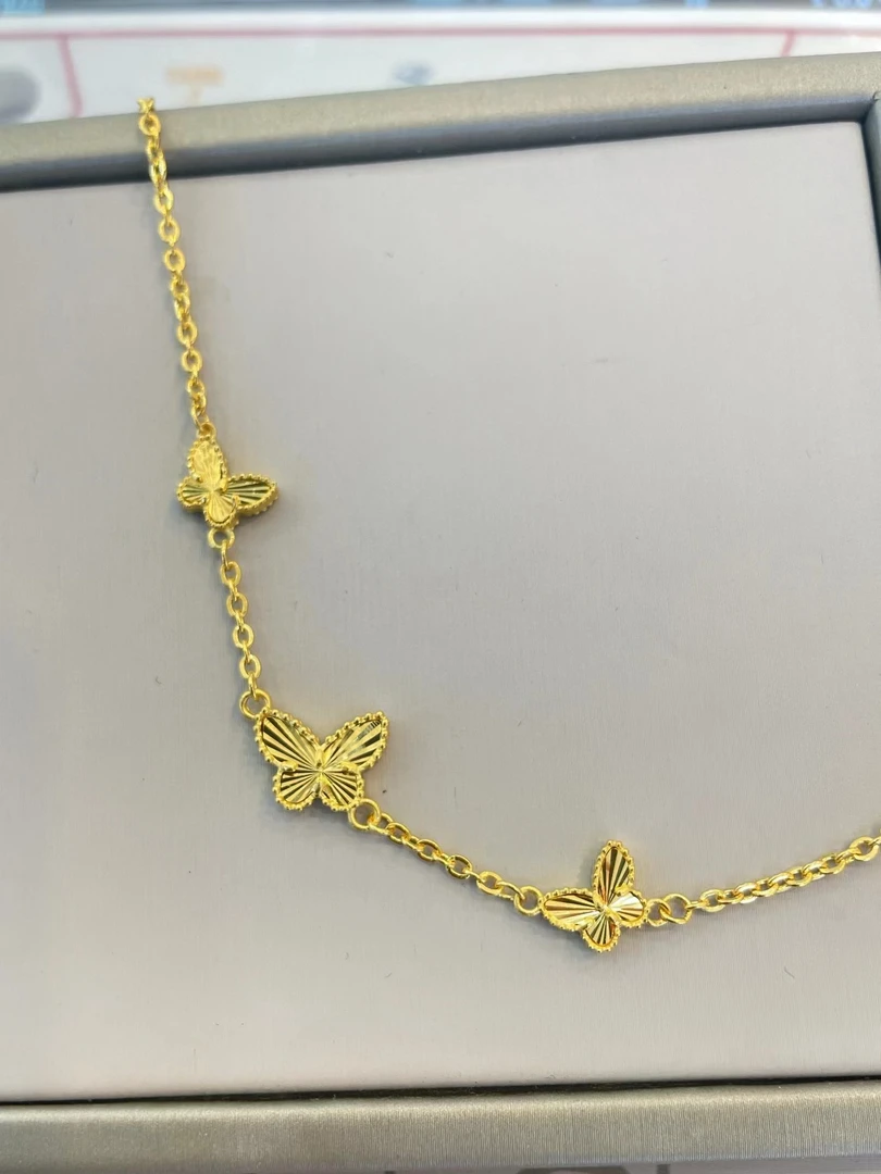 黄金优雅蝴蝶镭射闪耀简约爆闪三只蝴蝶手链足金999蹦迪珠手串链