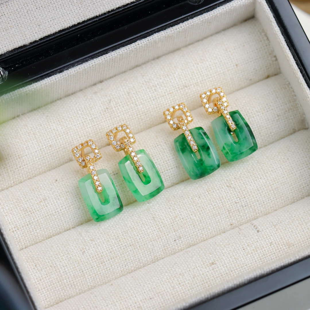 S925银镀金镶嵌翡翠方形平安扣女款耳钉（多样性发货 发其一）