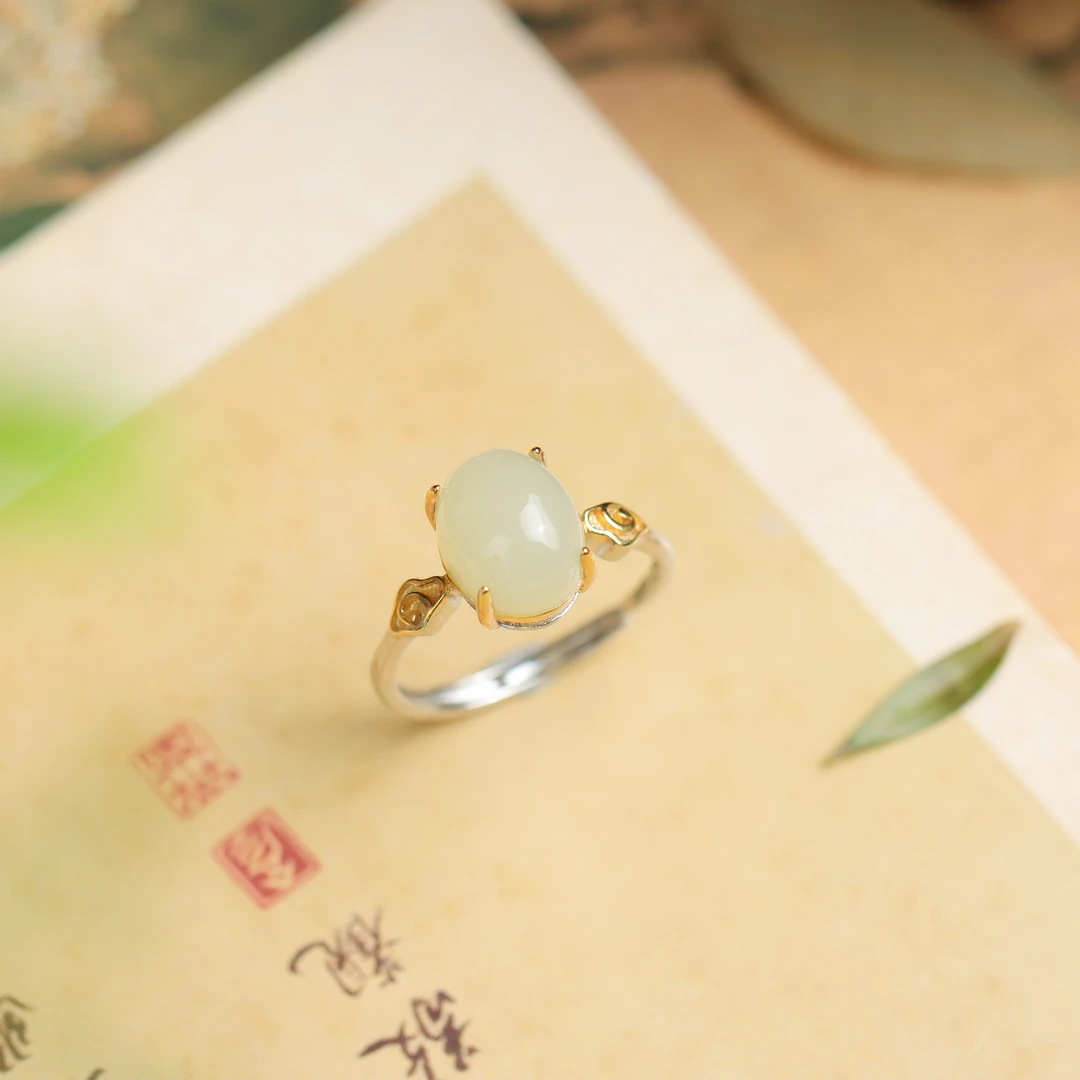 S925银素银镶嵌和田玉祥云爪镶蛋面经典百搭送礼女款戒指