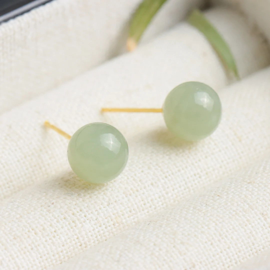 S925银镀金镶嵌和田玉青玉圆珠时尚简约百搭女款耳钉