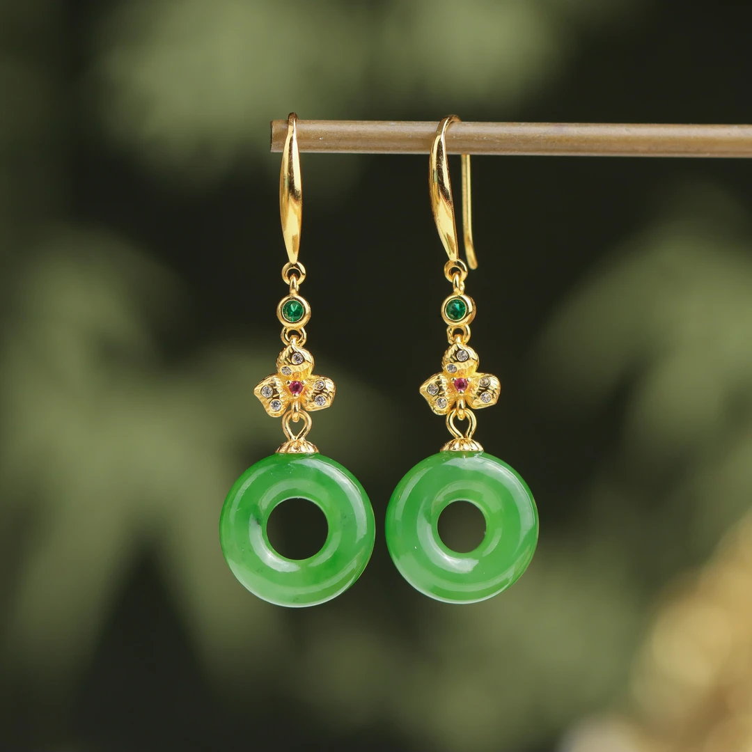 S925银镀金镶嵌和田玉碧玉三叶草平安扣精致百搭女款耳坠