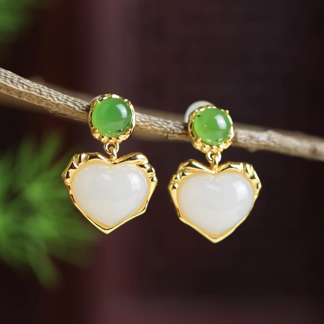 S925银镀金镶嵌和田玉爱心可爱精致送礼百搭女款耳钉