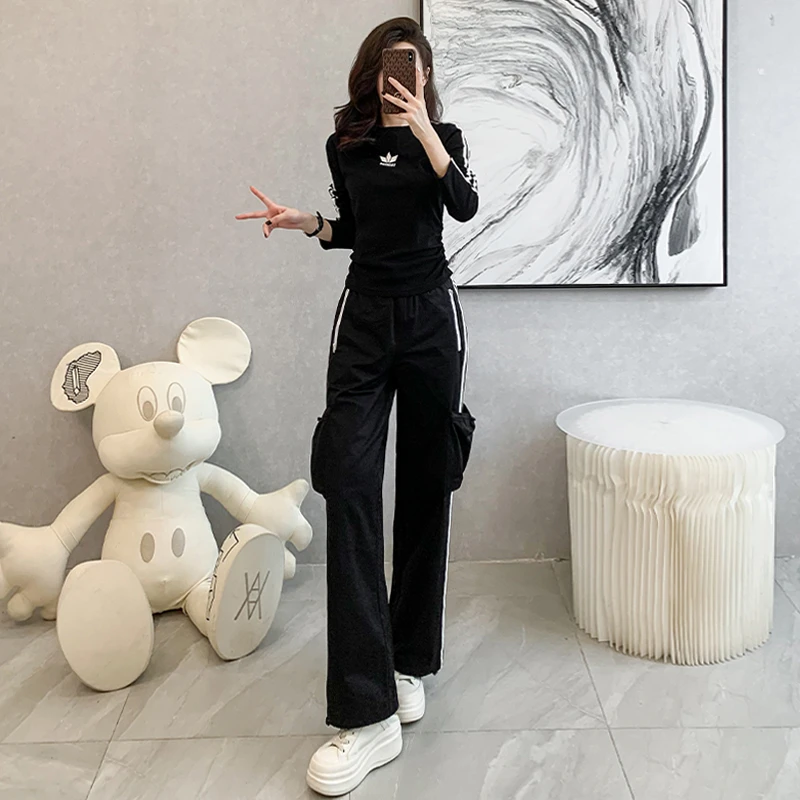 潮牌时尚运动套装2023女秋新款网红炸街黑色上衣直筒工装裤两件套