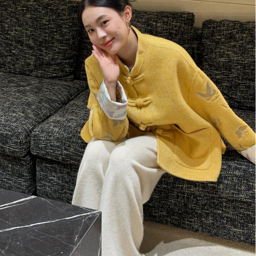 秋冬新款中式外套蝴蝶刺绣外套保暖国风上衣搭配显瘦高腰休闲裤女