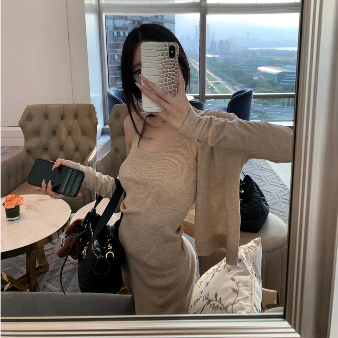 慵懒松弛感无袖背心长袖T袖开衫两件套秋冬新款显瘦高腰百搭裤子