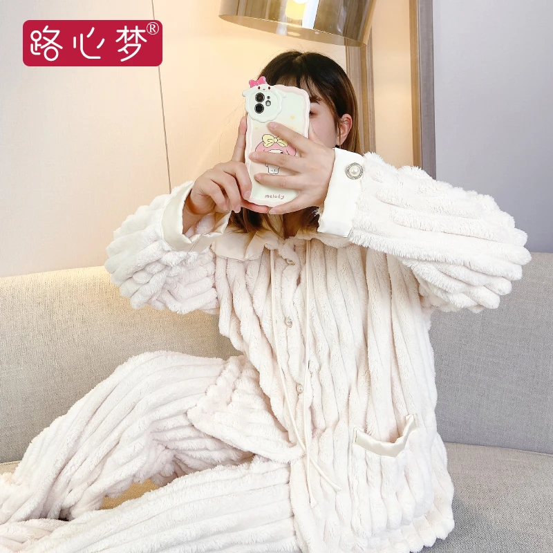 月子服秋冬季加绒加厚产后喂奶哺乳孕妇睡衣加厚怀孕期套装保暖