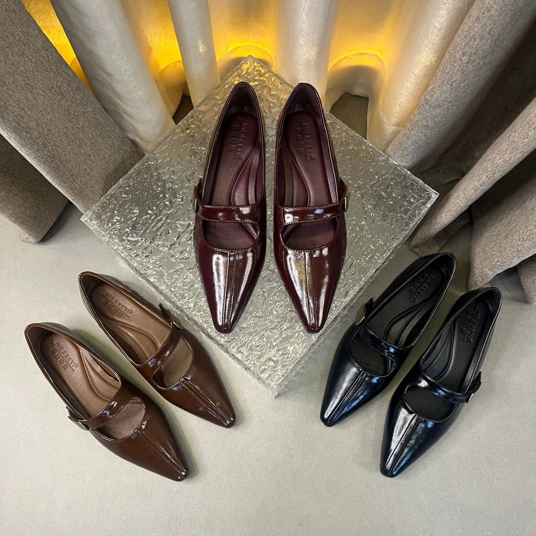 2024年秋季新款爆款一字带扣包头全拖鞋时尚款内增高3CM女穆勒鞋