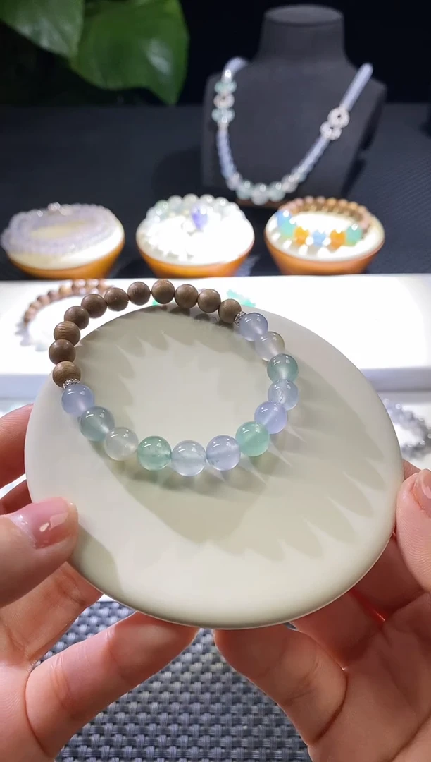 【闪购商品】翡翠挂件未镶嵌半串