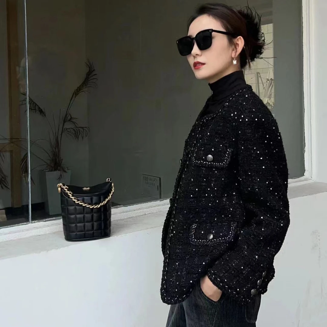 新款秋冬时尚圆领亮片质感小香风外套暗黑外套1400642