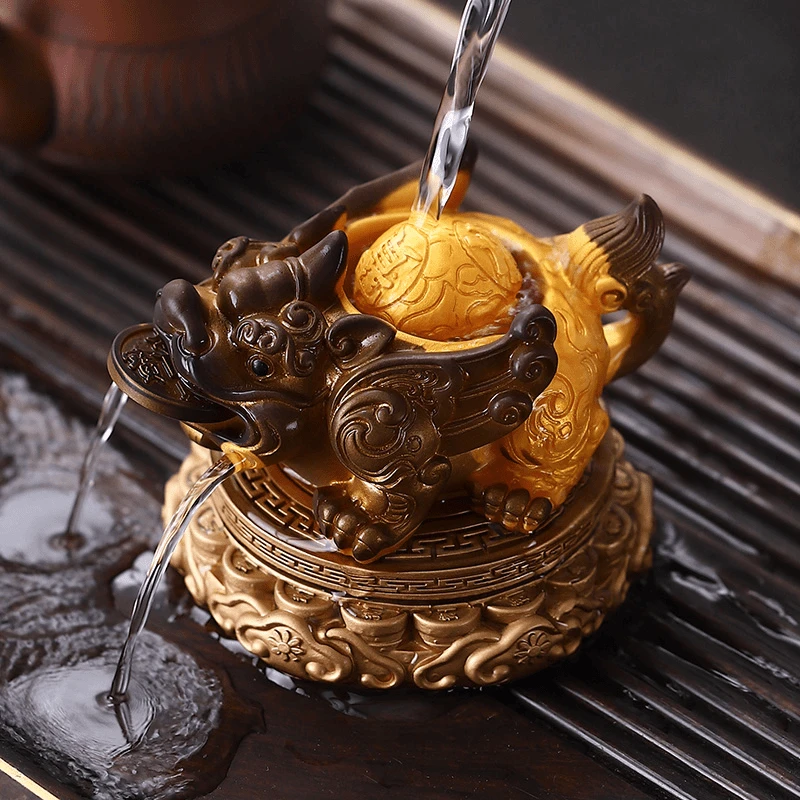 变色茶宠喷水貔貅摆件家用创意个性大号摆设茶玩瑞兽中式精品茶器