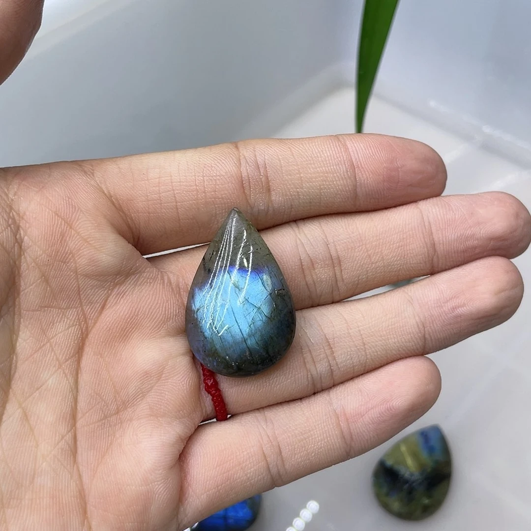水晶不规则未镶嵌浸**花