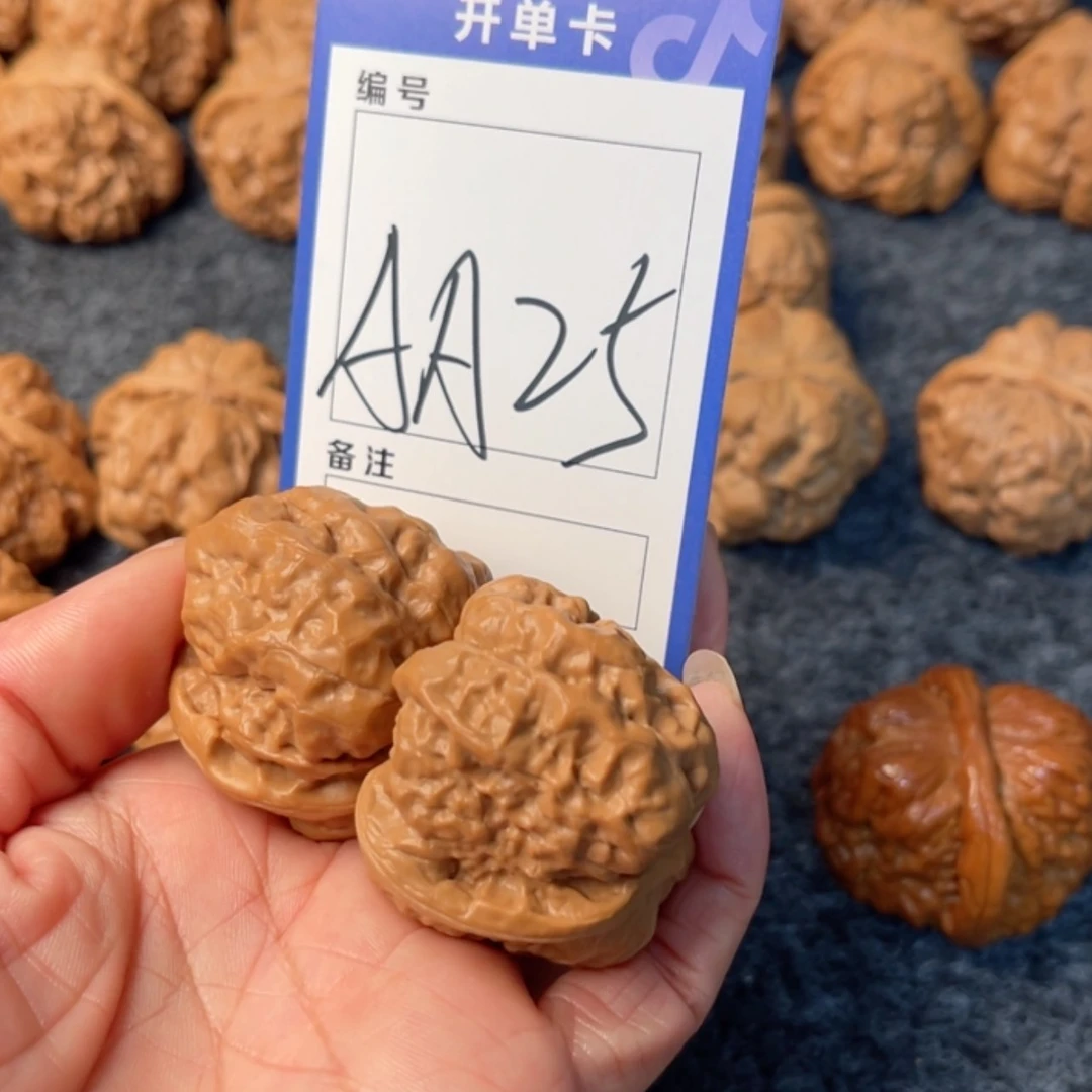 【闪购商品】桃核吊坠Y**a