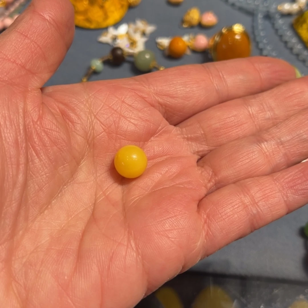 【闪购商品】蜜蜡颈饰未镶嵌
