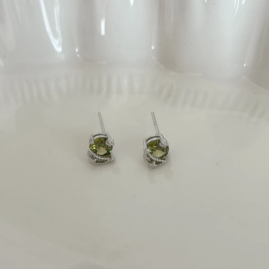 925银合成锆石耳饰 小众韩ins时尚百搭气质简约  绿色星球耳钉