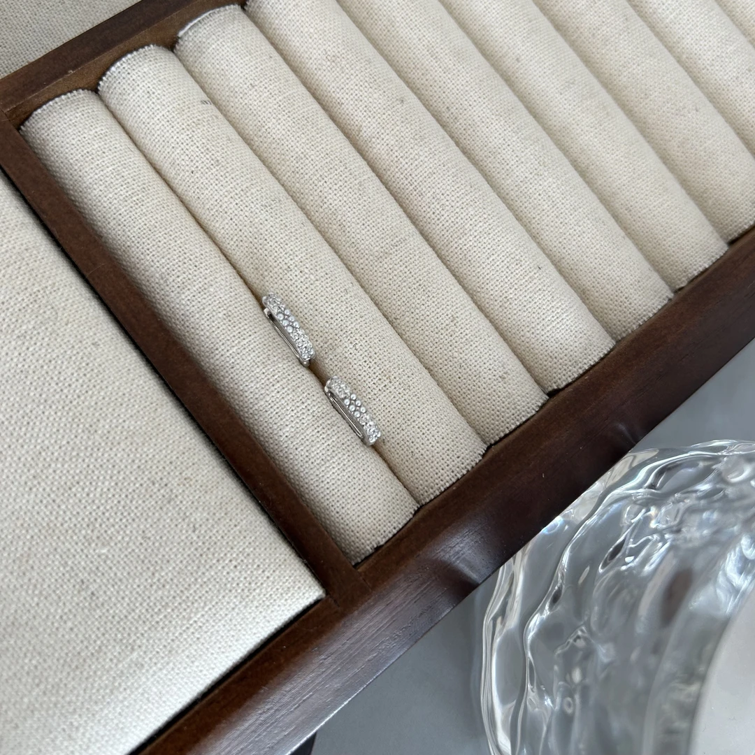 925银耳饰 韩国ins风时尚百搭气质简约 锆石珠珠方形耳扣