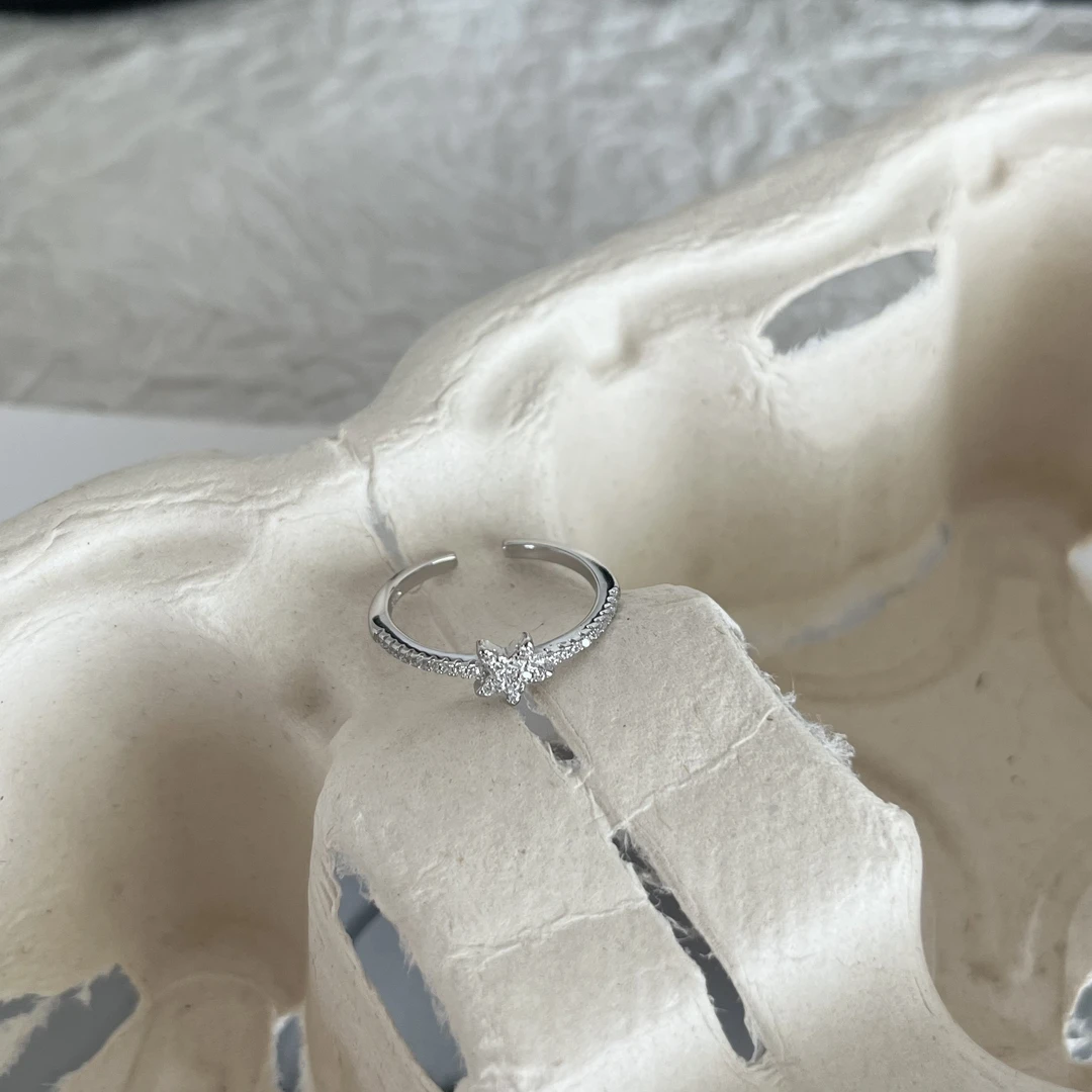 925银合成锆石戒指 韩ins风时尚百搭气质简约 星星戒指