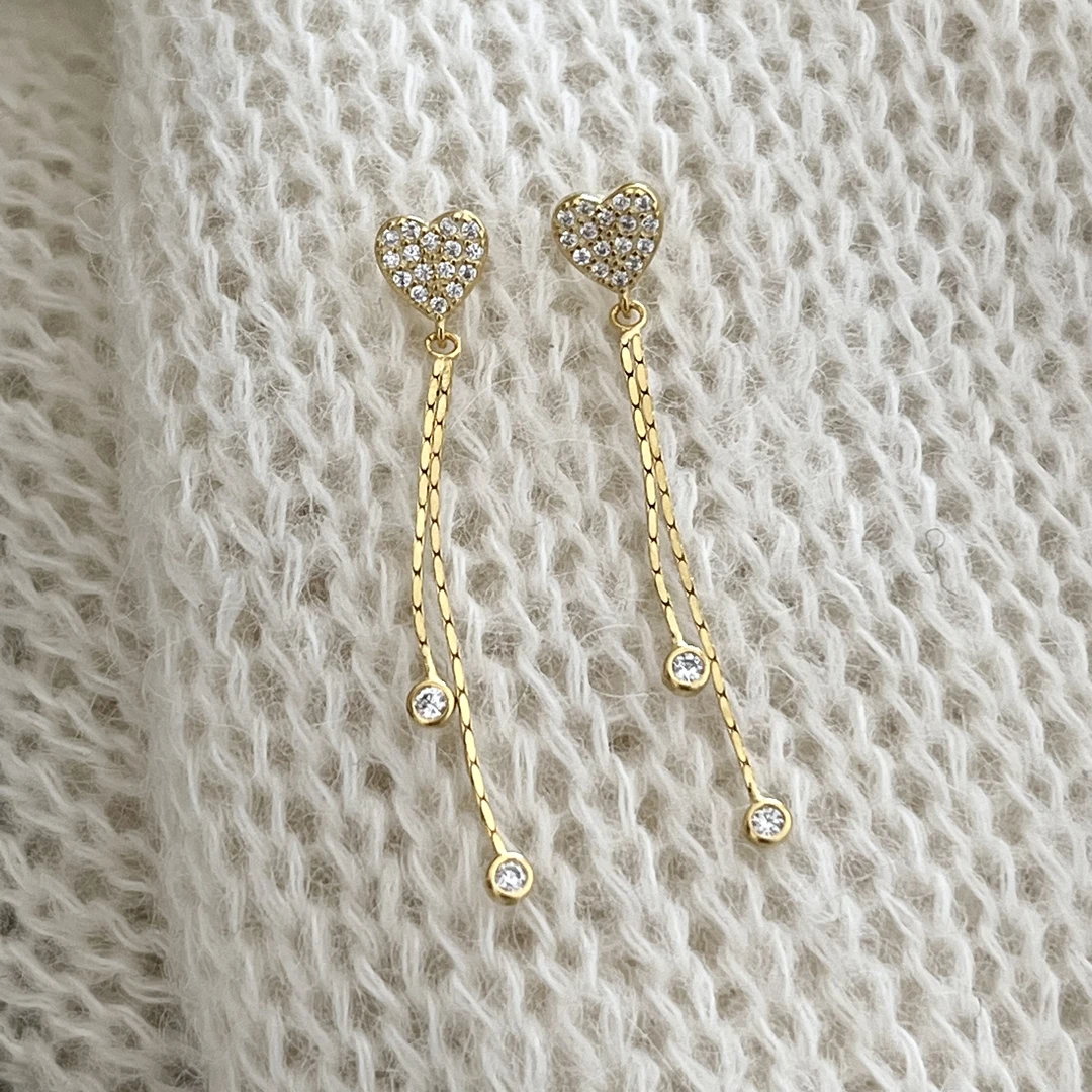 925银合成锆石耳饰 韩ins风时尚百搭气质简约 爱心流苏耳钉轻奢