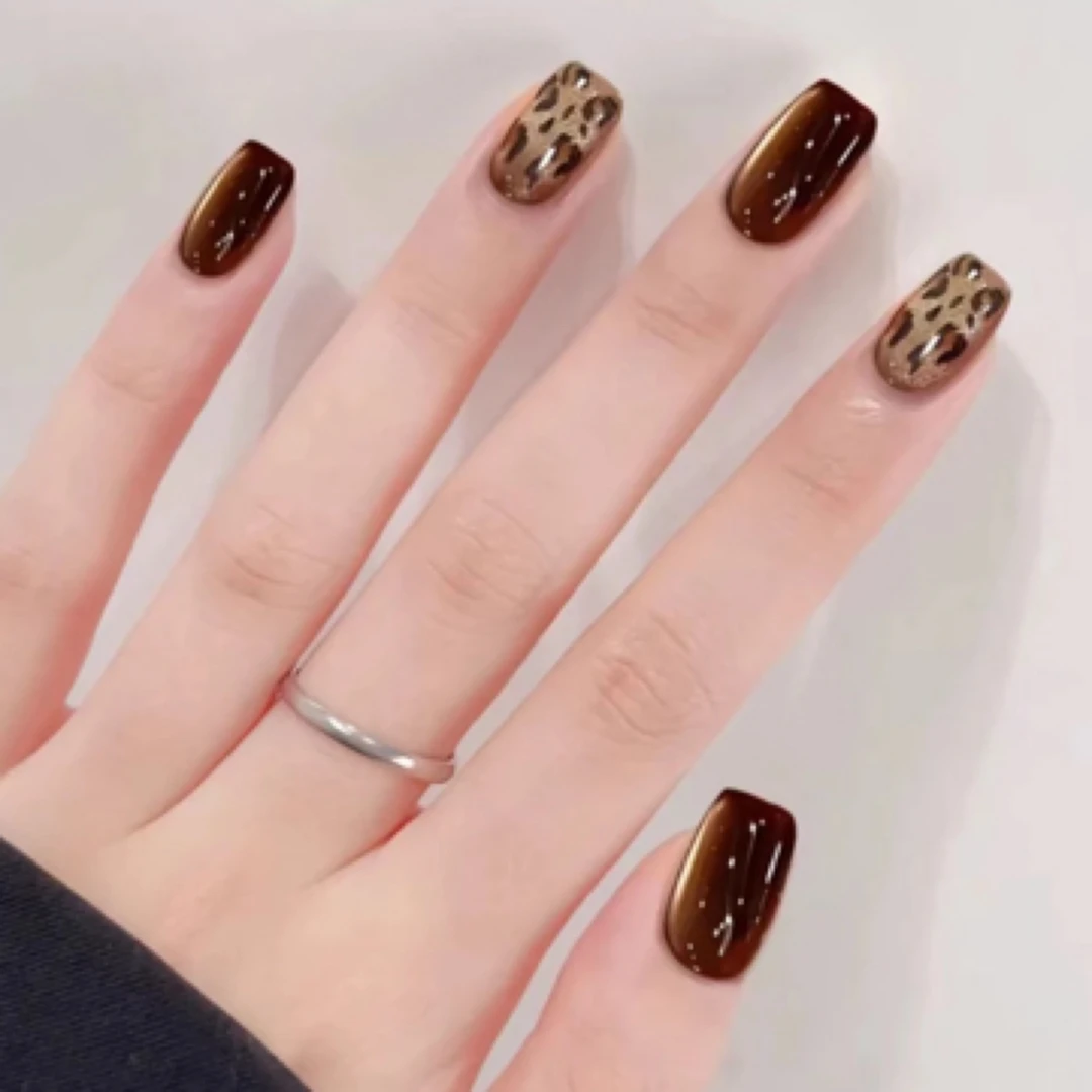 19深棕豹纹金光猫眼显白气质可拆卸美甲贴