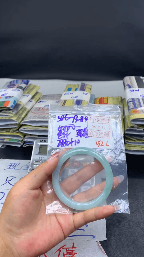 【闪购商品】定制翡翠未镶嵌手镯2890元58.6#毛货需精细抛光