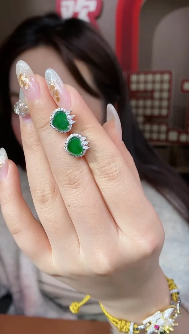 【闪购商品】翡翠耳饰未镶嵌@@E8304