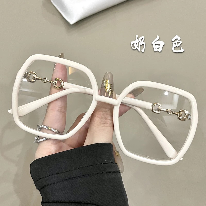 粗边奶白色近视眼镜框女可配镜片有度数时尚眼睛架圆脸适合的眼镜