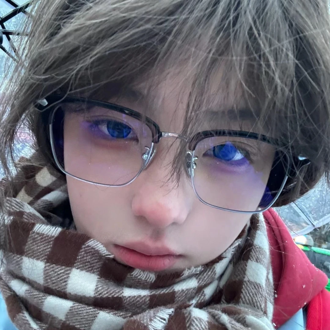 斯文素颜半框近视眼镜女学生高颜值百搭防蓝光可配度数显瘦平光镜