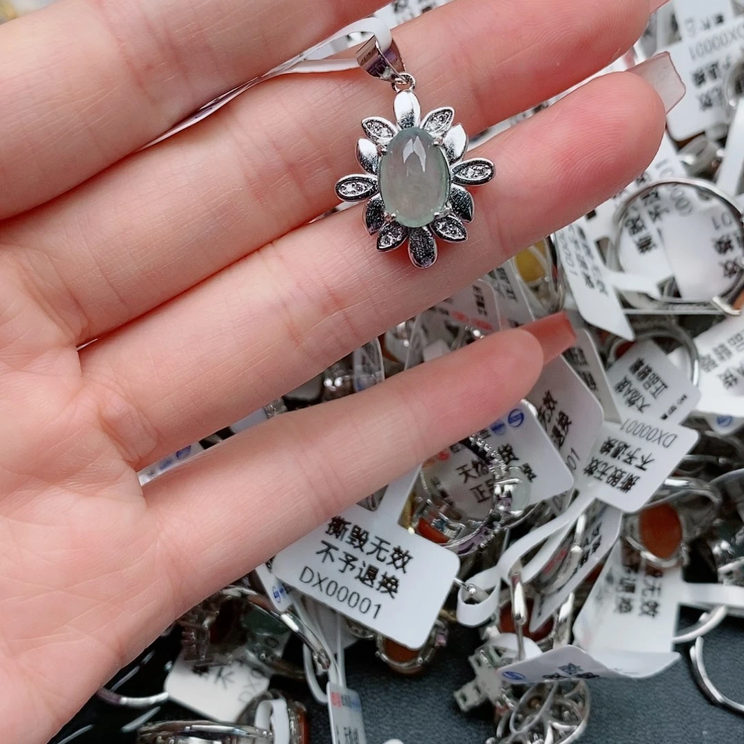 翡翠戒指未镶嵌2555555555