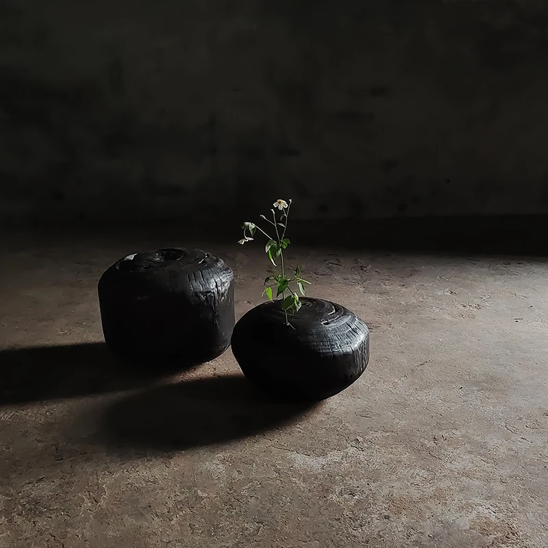 胡瓜 原创设计侘寂风摆件日式赤贫风实木个性黑小木墩民宿装饰品