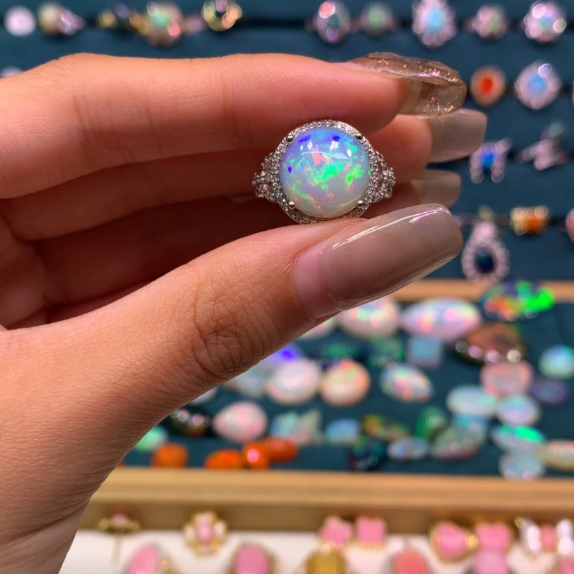 【闪购商品】欧泊戒指款式银S925镶嵌Q****?