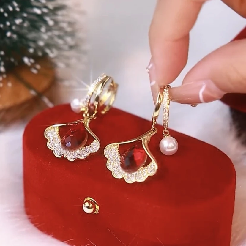 铜合金合成锆石耳饰 过年耳环红色银杏叶耳坠气质高级感网红配饰