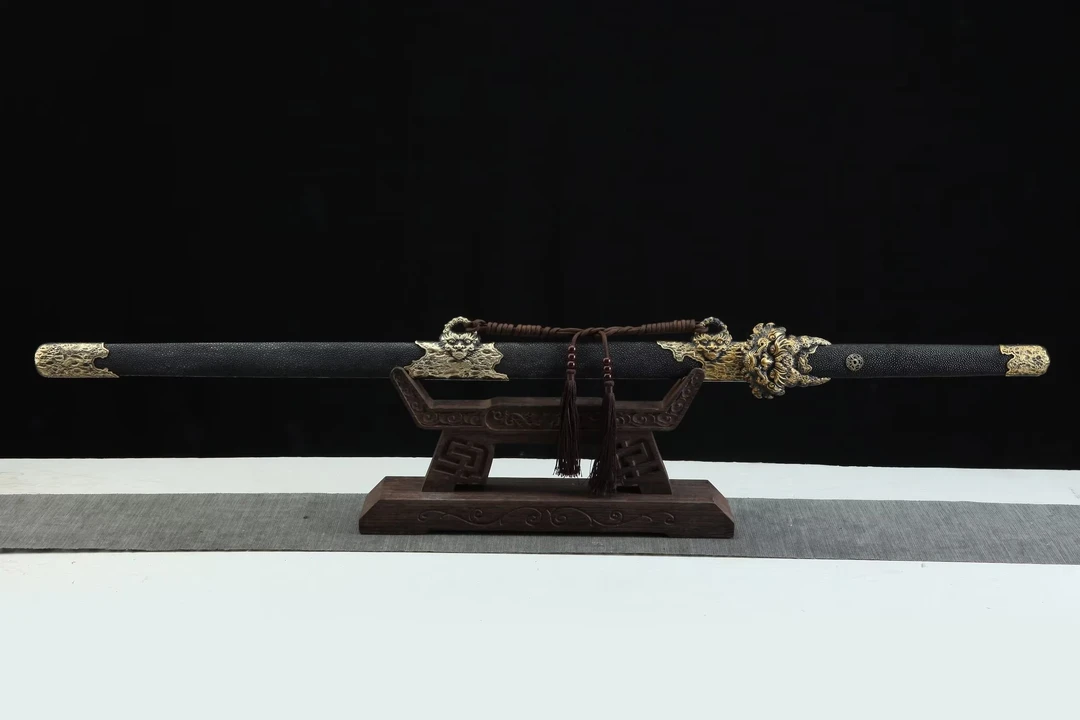 天陨祥龙剑 黑鱼皮款 百炼花纹钢 未开刃