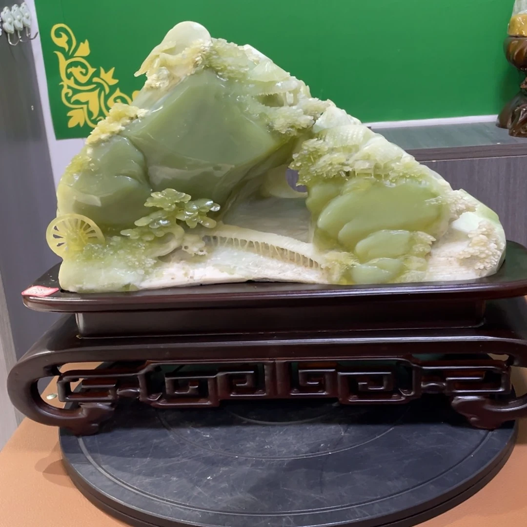 蛇纹石玉摆件未镶嵌i***证