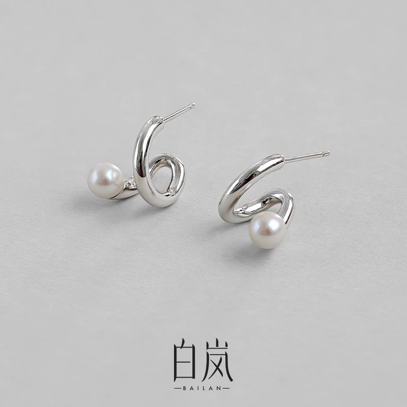 白岚螺旋珍珠耳钉小众设计2025年饰品小众设计高级感耳饰ED2693