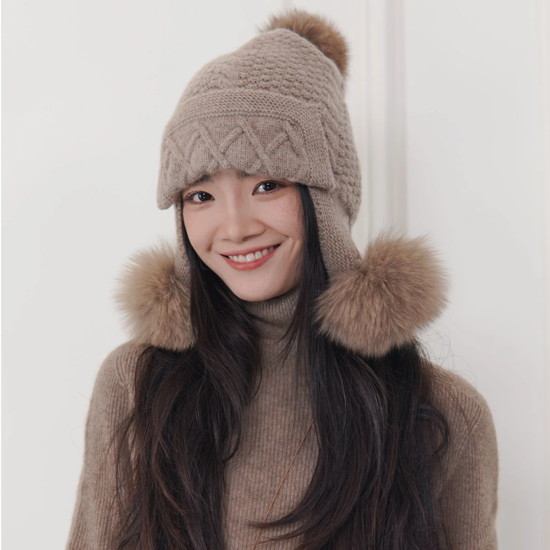 CHUN·「奥尔堡羊绒球球针织帽」时尚百搭韩版简约借鉴了文艺设计感