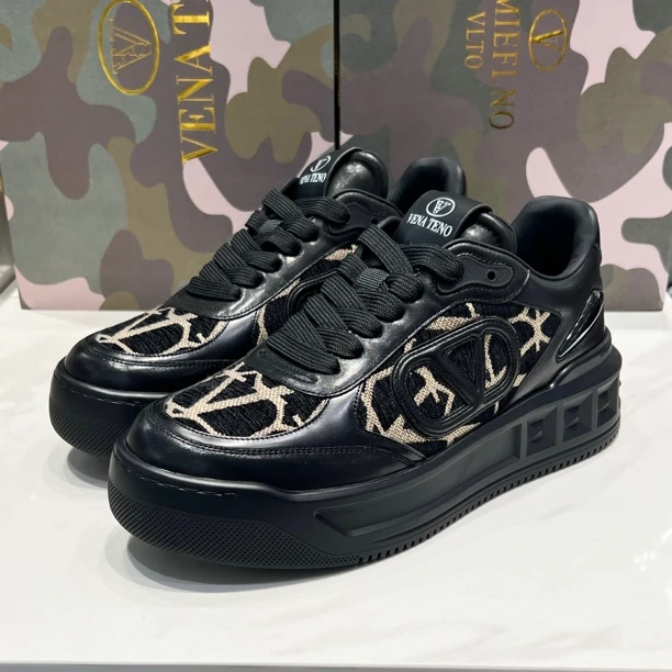 【切勿私拍】男士秋冬新品/鞋子/外套/合集款链接