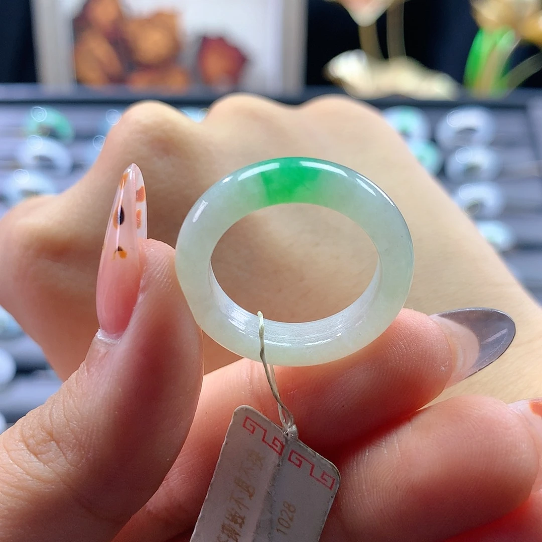 翡翠戒指未镶嵌17/18号