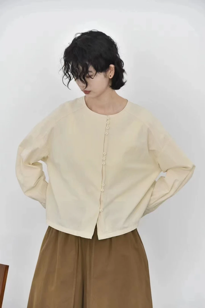 纯色时尚休闲水洗棉宽松设计感女士长袖衬衣（88215）