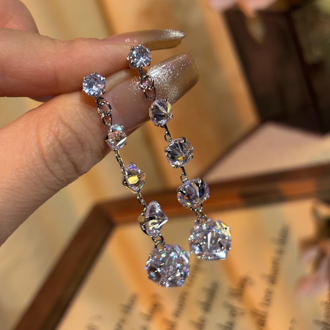 铜合金耳饰 温婉】超闪气质长款简约耳坠精致时尚小众锆石耳环耳钉