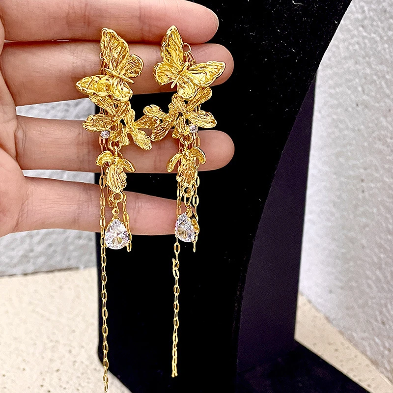 铜合金耳饰 予初】2024新款气质个性耳钉高级蝴蝶镶钻流苏长款耳环