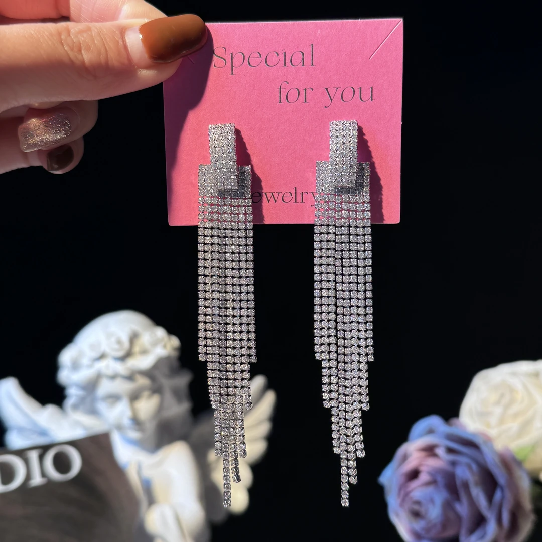 铜合金耳饰 素颜】超闪满钻气质轻奢长款流苏耳环个性重工时尚耳钉