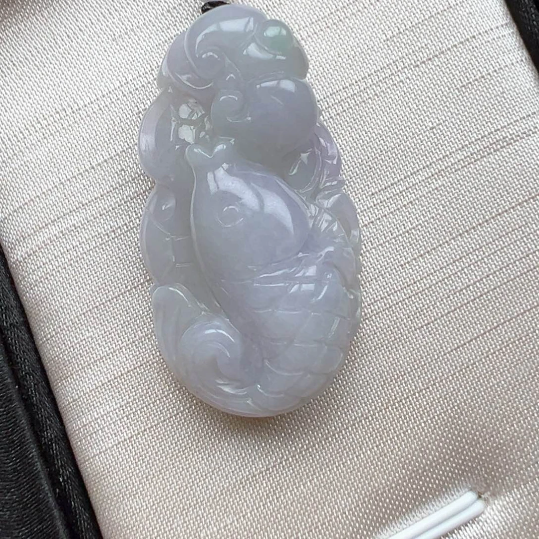 翡翠颈饰未镶嵌紫罗兰年年有鱼