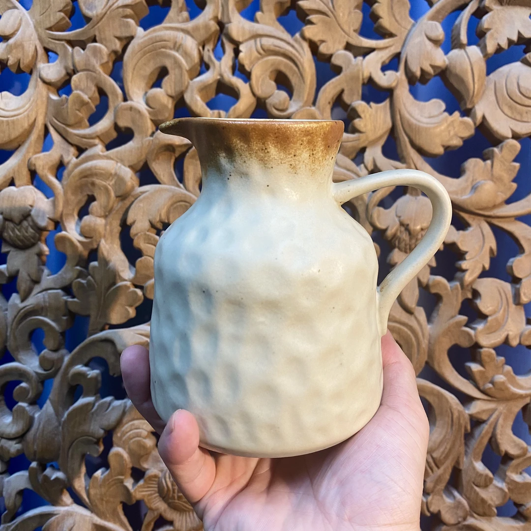 高颜值粗陶凉水壶