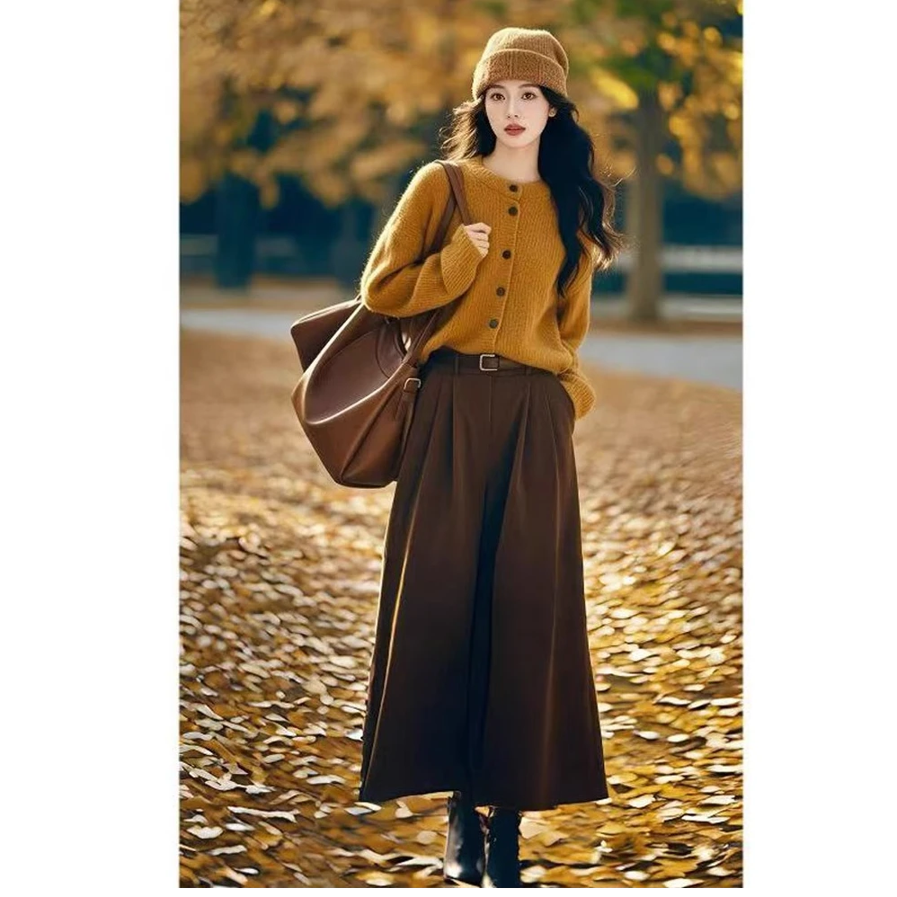 秋季小香风深秋初冬穿搭2025新款时尚美拉德气质感针织毛衣套装子