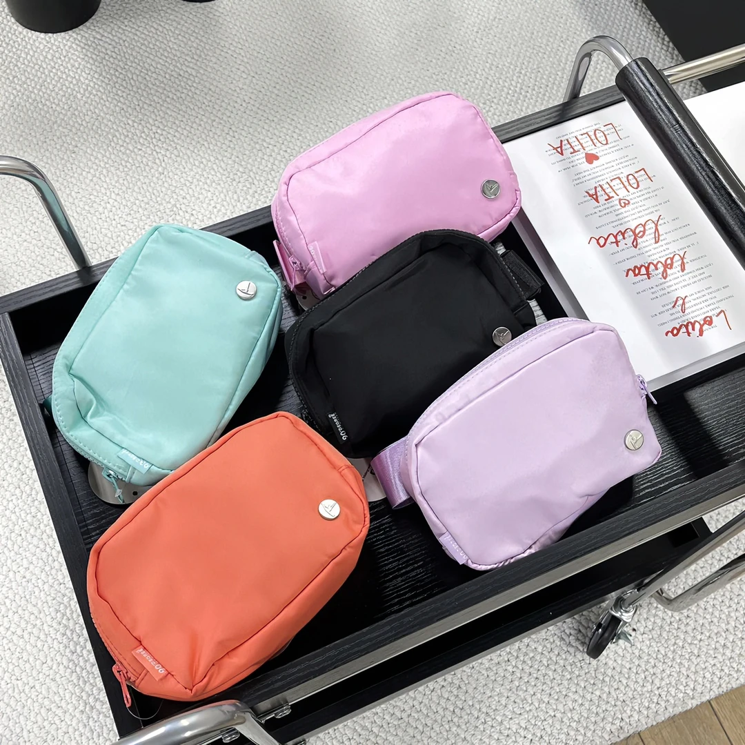 乐萌腰包可斜挎包瑜伽健身运动男女同款旅行出街腰包（19*12*4cm）